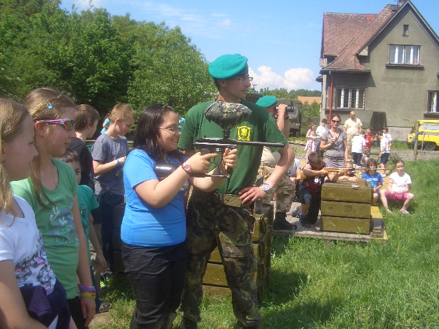 střelba paintball Marťa